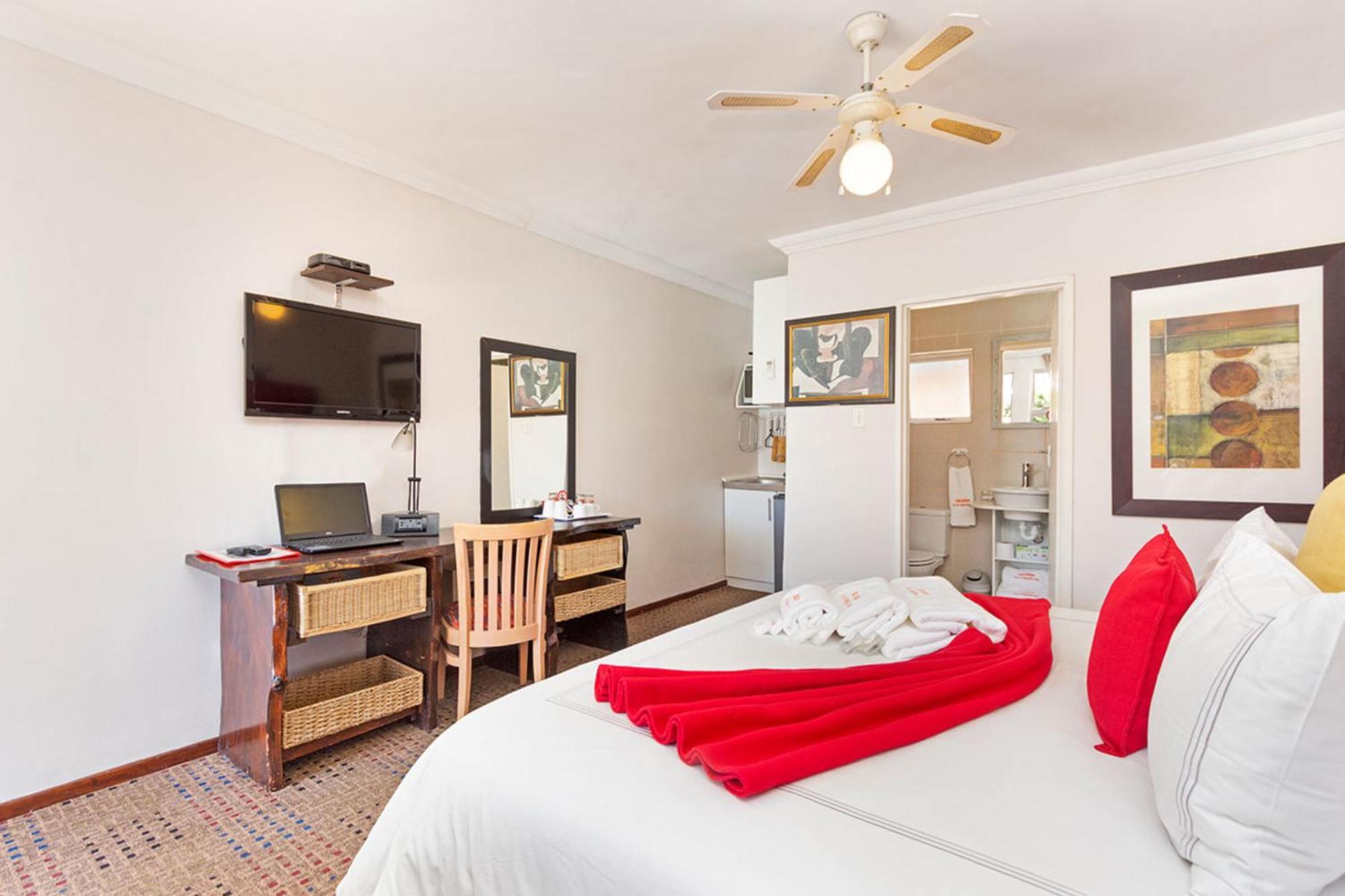 Kwantu Guesthouse 1 ケープタウン エクステリア 写真